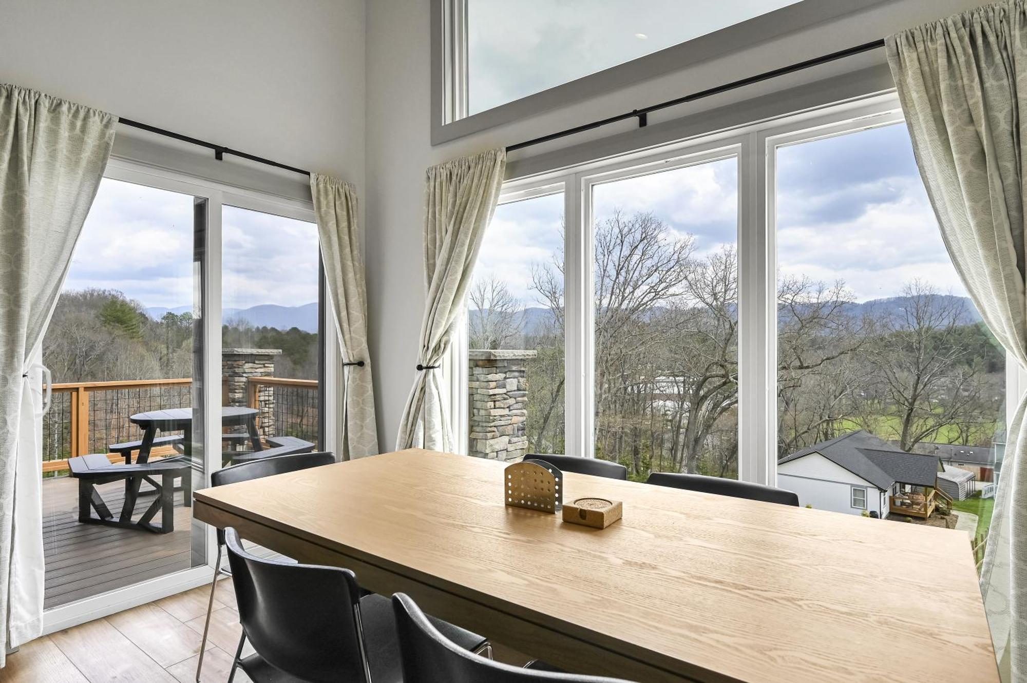 Mon Tresor, Modern Mountain Views With Deck Villa Weaverville Eksteriør bilde